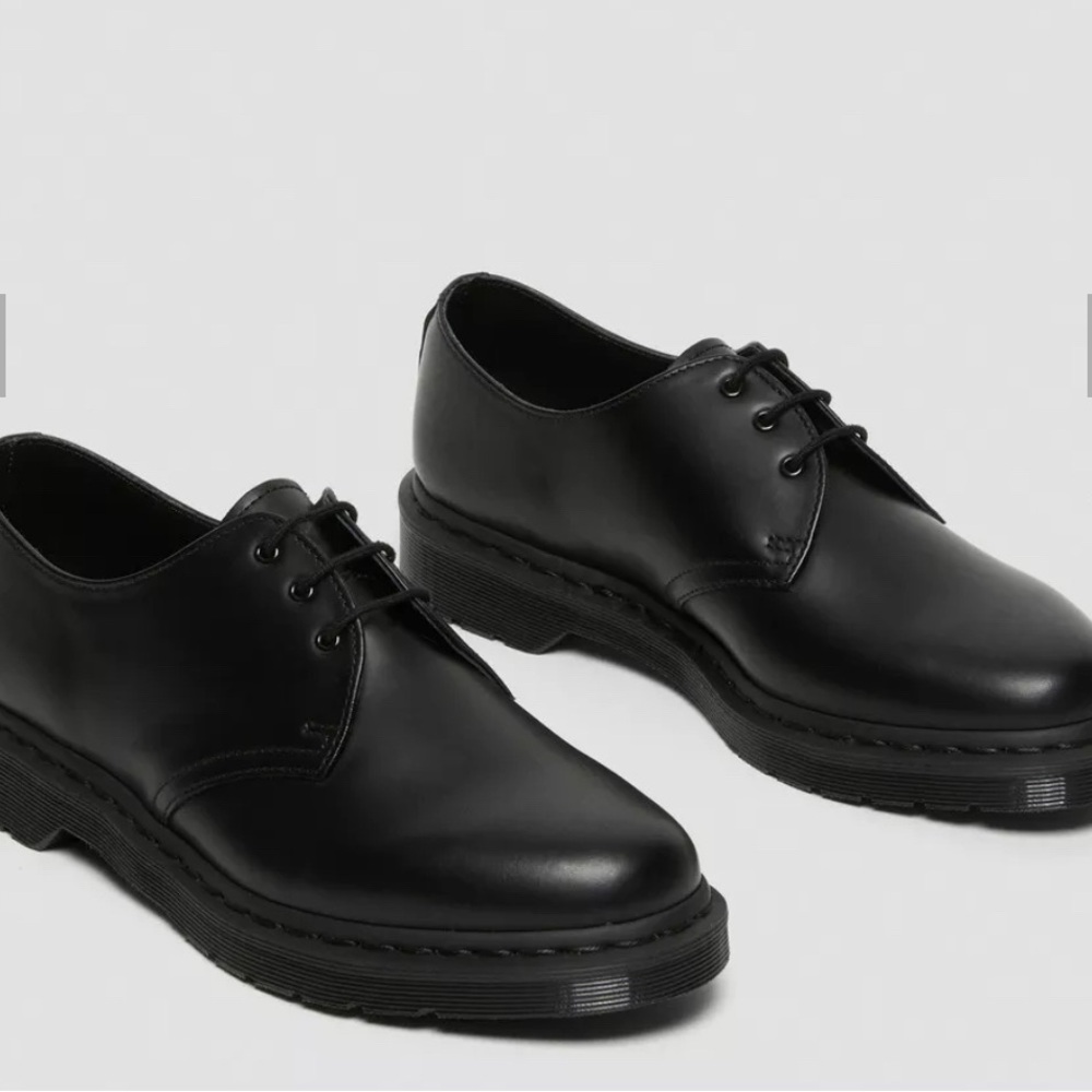 Dr. Martens 1461 Mono Smooth Leather Oxford Shoes. Like new.